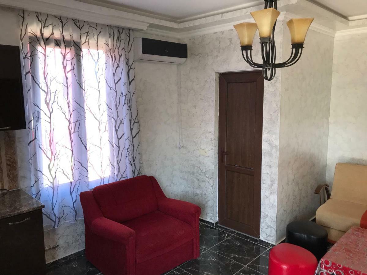 Guest House Chexovi 24 Kobuleti Kültér fotó