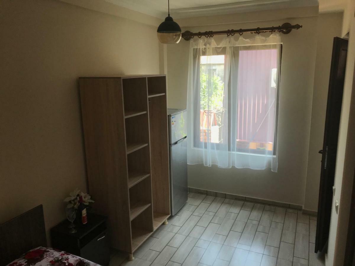 Guest House Chexovi 24 Kobuleti Kültér fotó